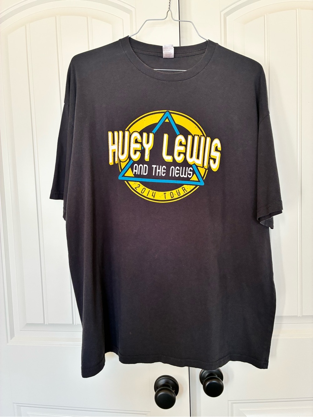 Huey Lewis and The News Black Graphic 2014 Tour T-Shirt